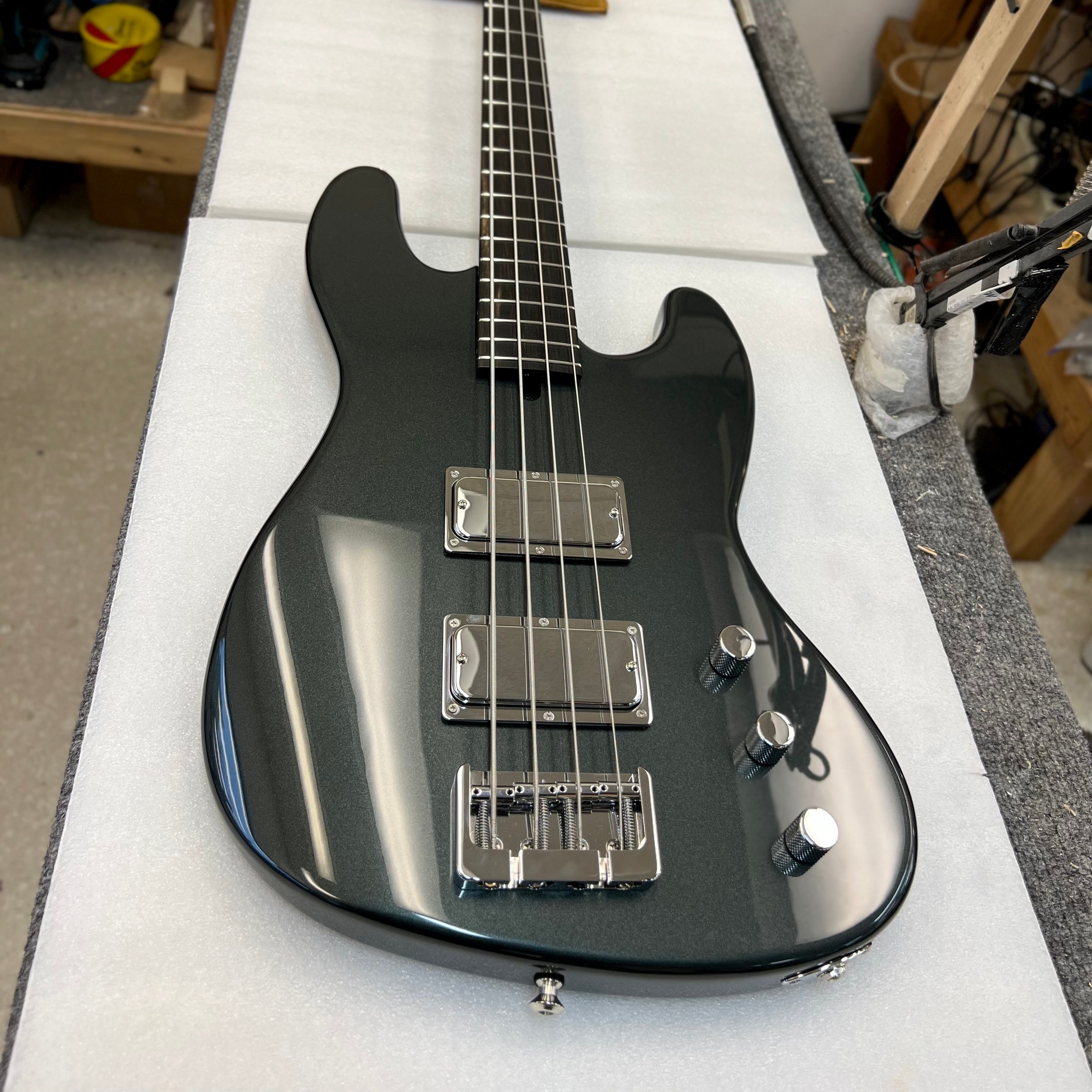 All Mike Lull’s Guitar Works Inc.