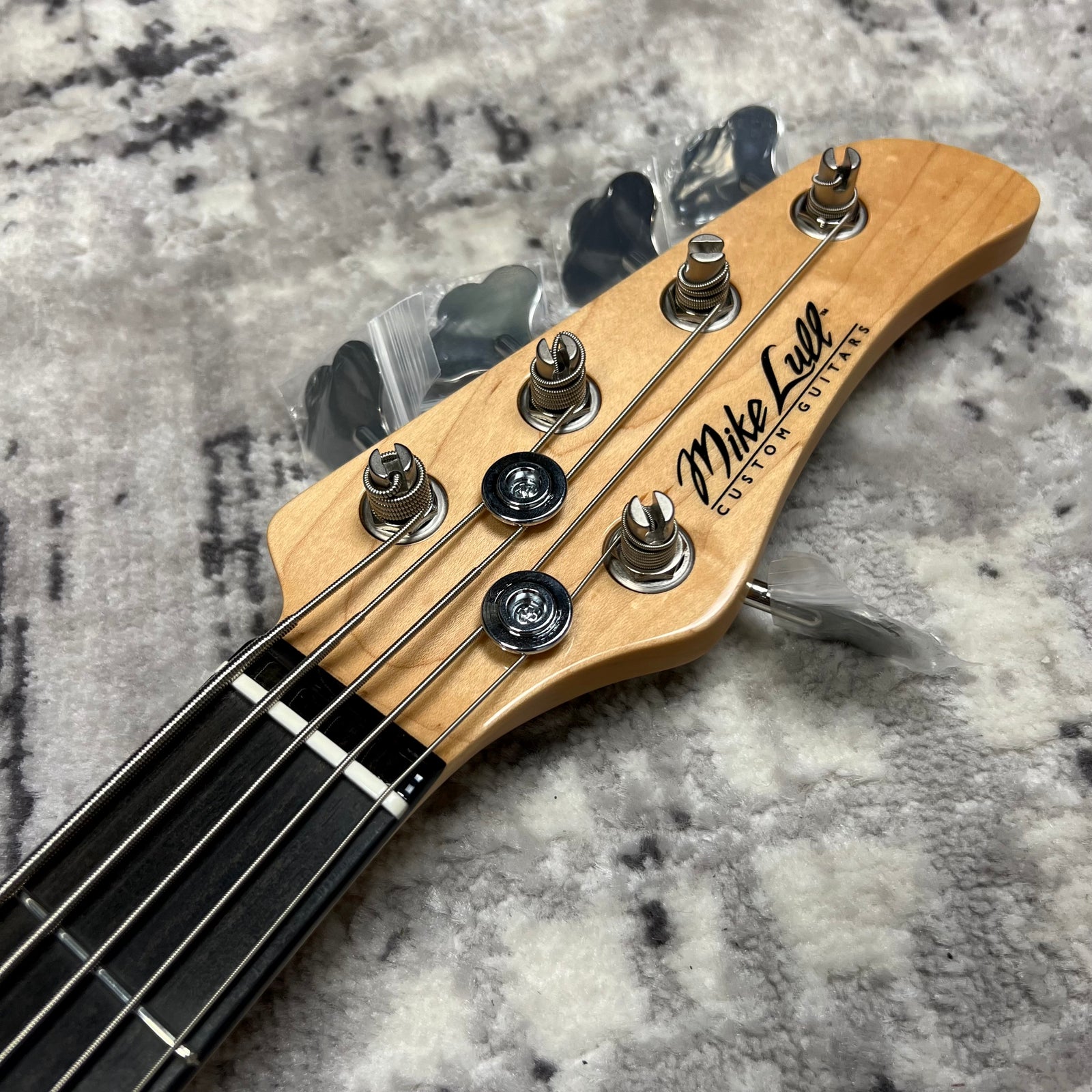 PJ5 Custom – Mike Lull's Guitar Works Inc.