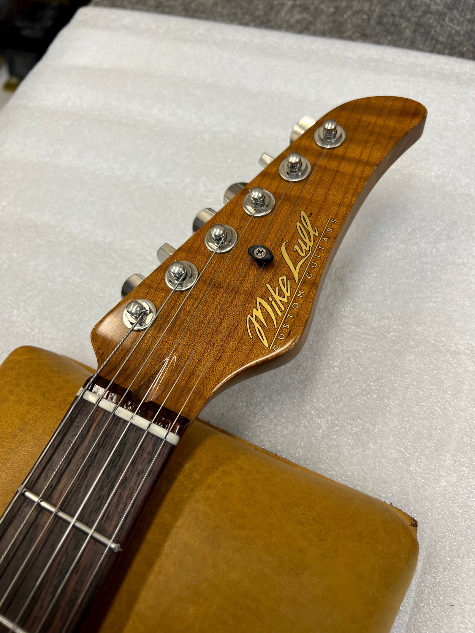 Mike Lull エレキギター F5CC2D83-6EDD-4C18-9D95-