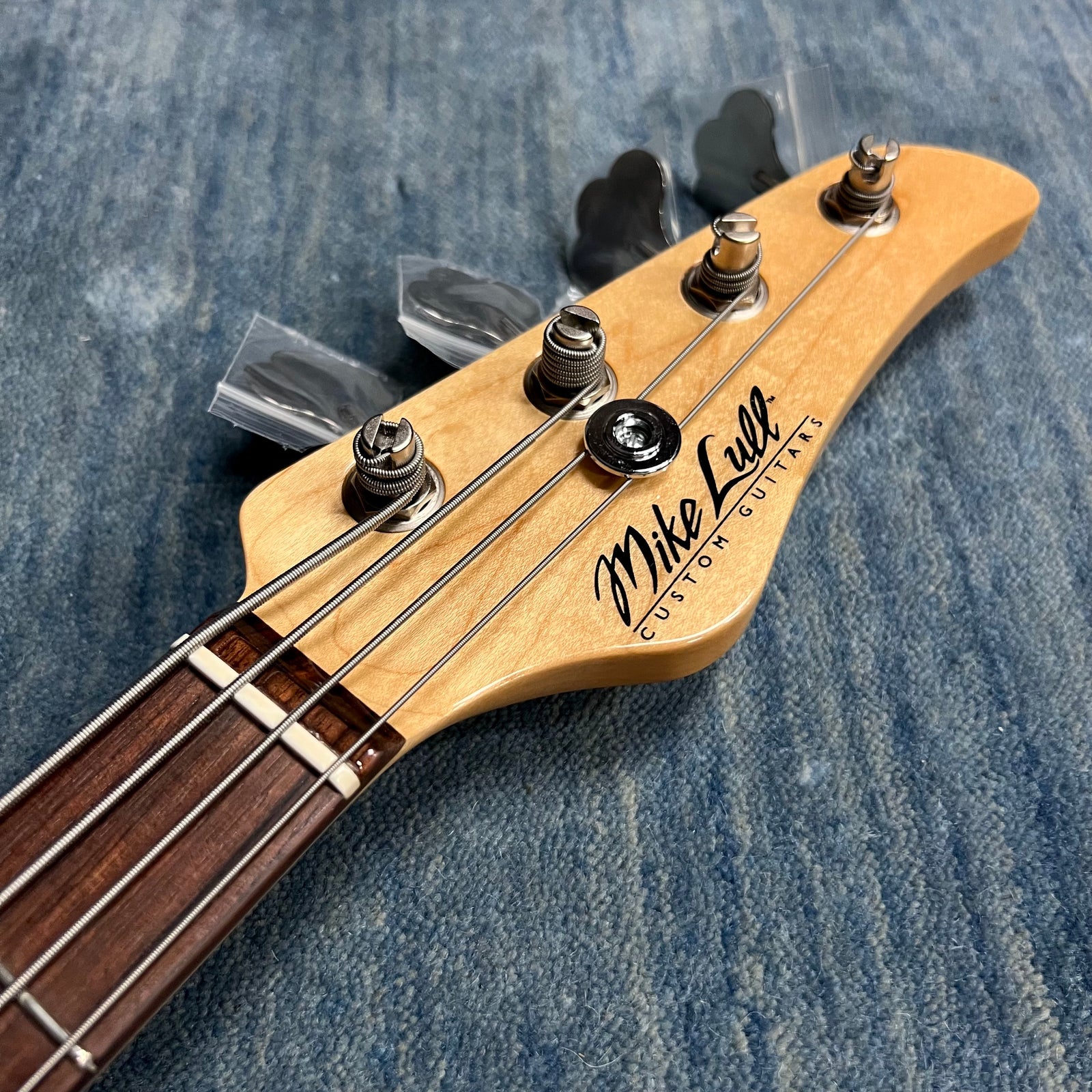 P4 Custom – Mike Lull's Guitar Works Inc.