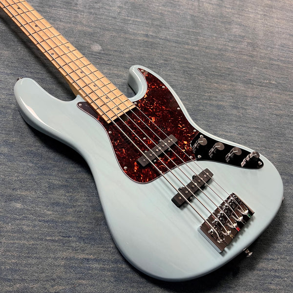 M5V Custom